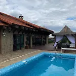 Chervona Kalyna בית כפרי