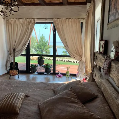 Chervona Kalyna Літній будинок *