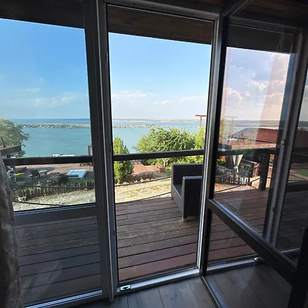 Chervona Kalyna Літній будинок *