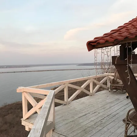 منزل ريفي Chervona Kalyna