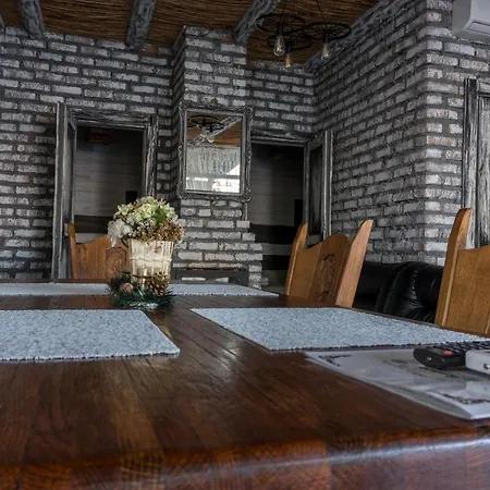 Chervona Kalyna Літній будинок *