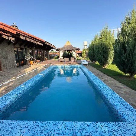 בית כפרי Chervona Kalyna *